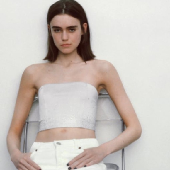 ZARA…. SHINY STRAPLESS  SATIN TOP - Picture 4 of 12